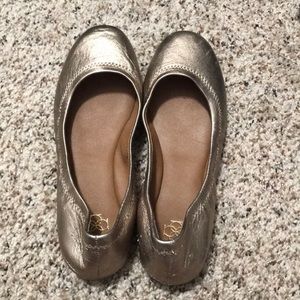 Ann Taylor - Gold Flats